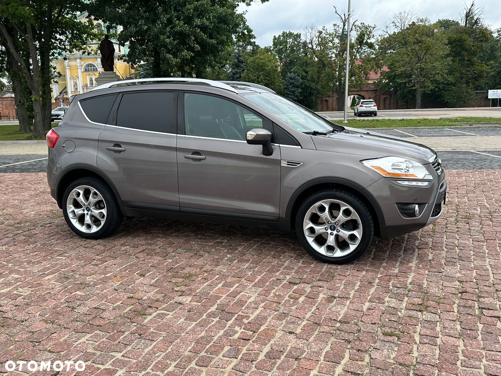 Ford Kuga 2.0 TDCi 4x4 Titanium - 20