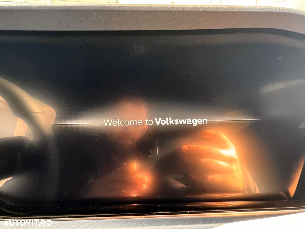 Volkswagen Touareg V6 TDI 4MOTION R-Line - 12