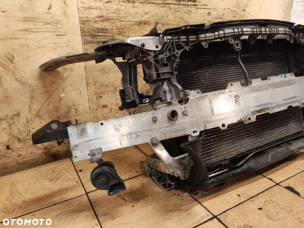 pas belka wzmocnienie chłodnice c klasa w205 205 1.6 cdi - 4