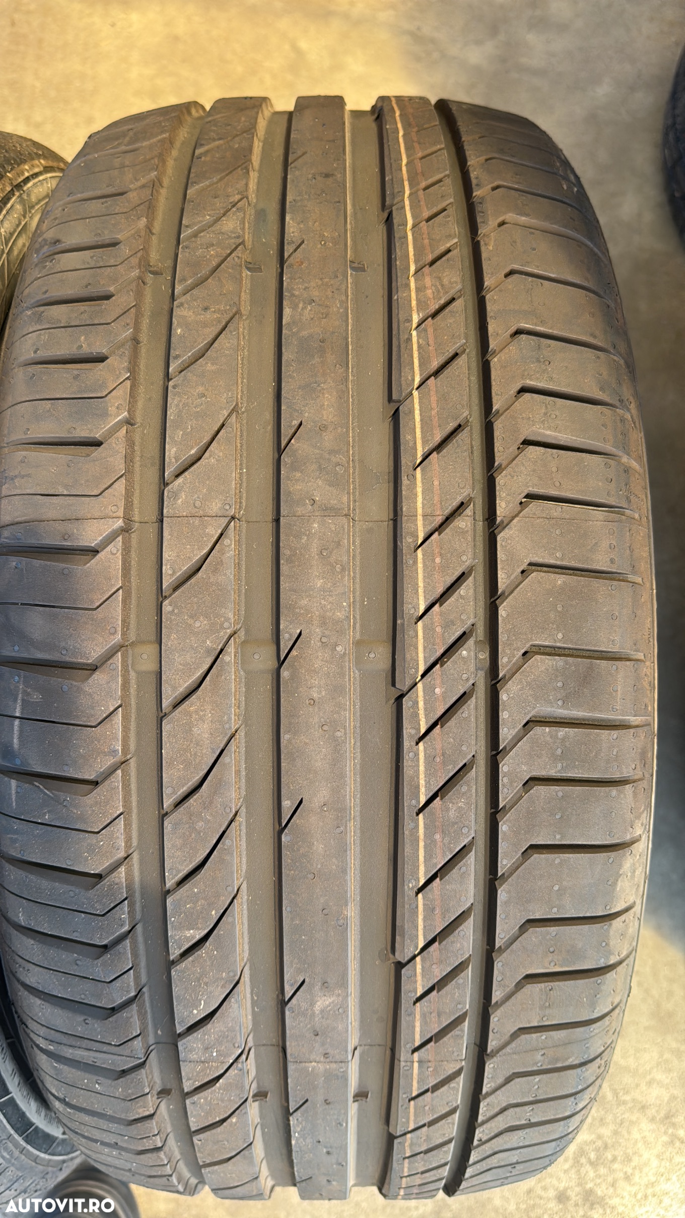 Vând 2 anvelope 255/45/17 Continental de vară noi - 2