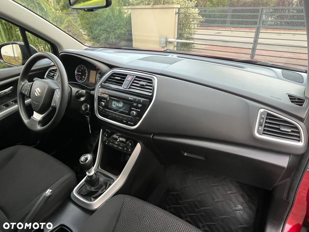 Suzuki SX4 S-Cross 1.4 SHVS Comfort Plus - 25