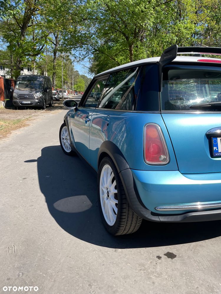 MINI Cooper Standard - 4