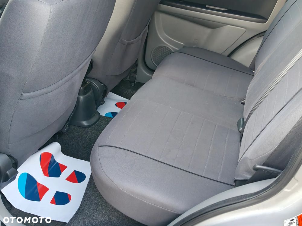 Suzuki SX4 1.6 GS / Premium - 8