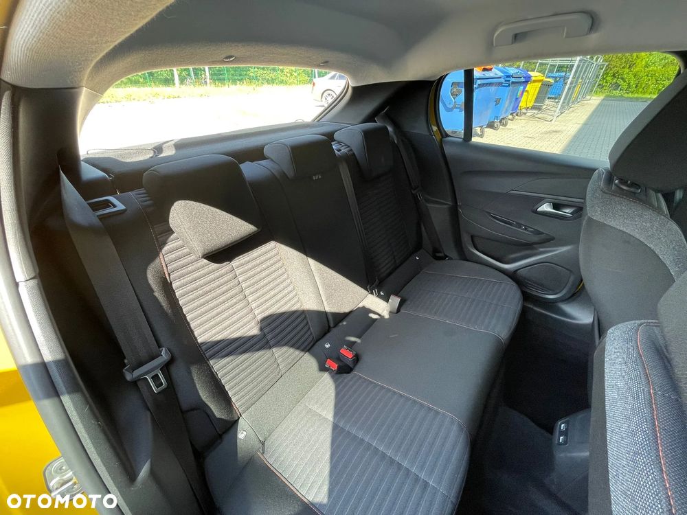 Peugeot 208 Active Pack - 11