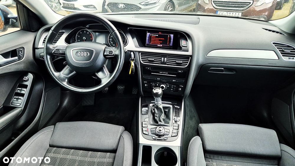 Audi A4 Avant 1.8 TFSI Ambiente - 34