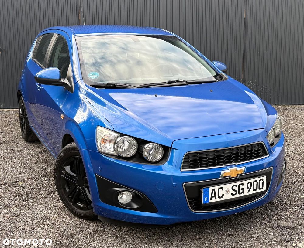 Chevrolet Aveo 1.4 LT - 10