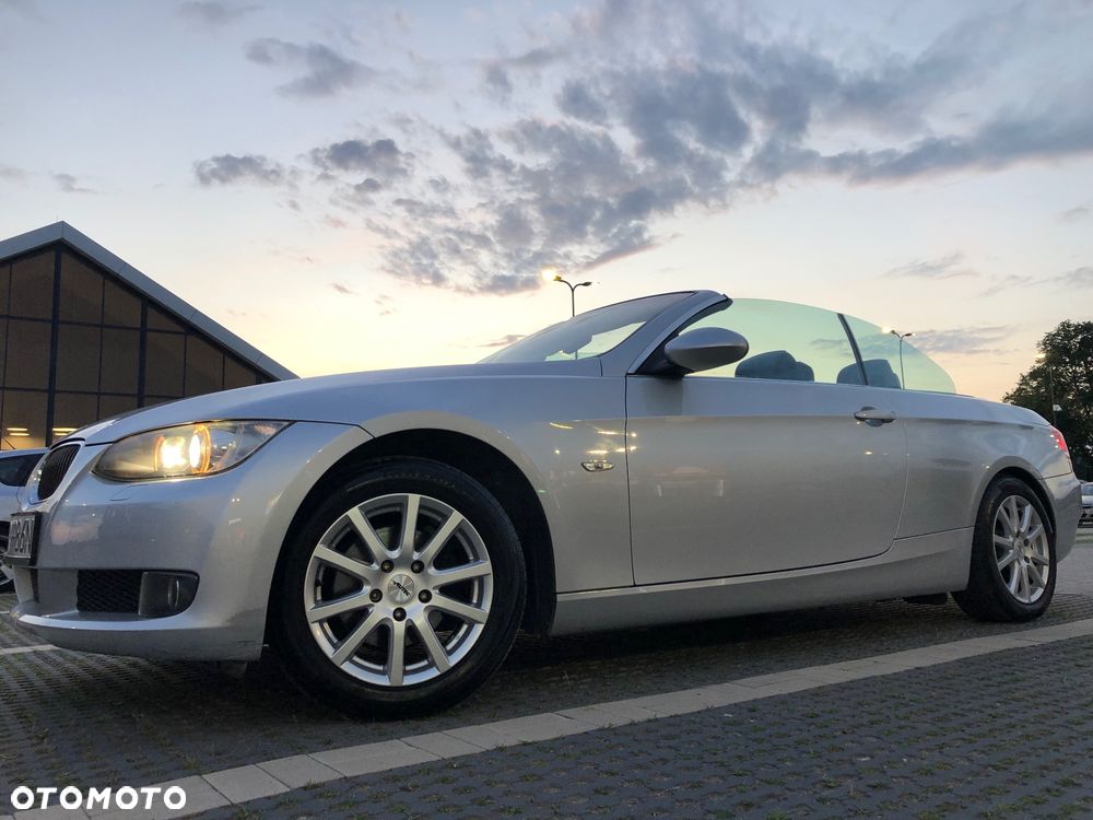 BMW Seria 3 320i - 1
