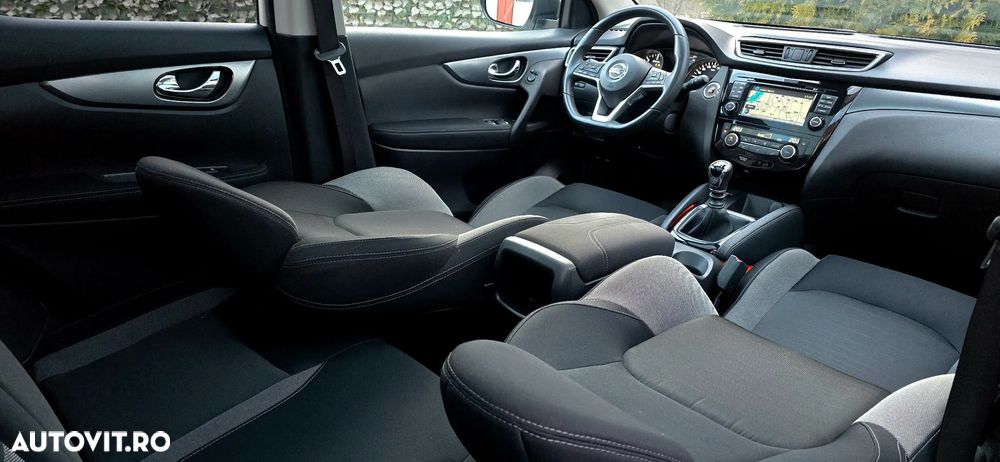 Nissan Qashqai 1.6 DCI ALL-MODE 4x4i N-Connecta - 14