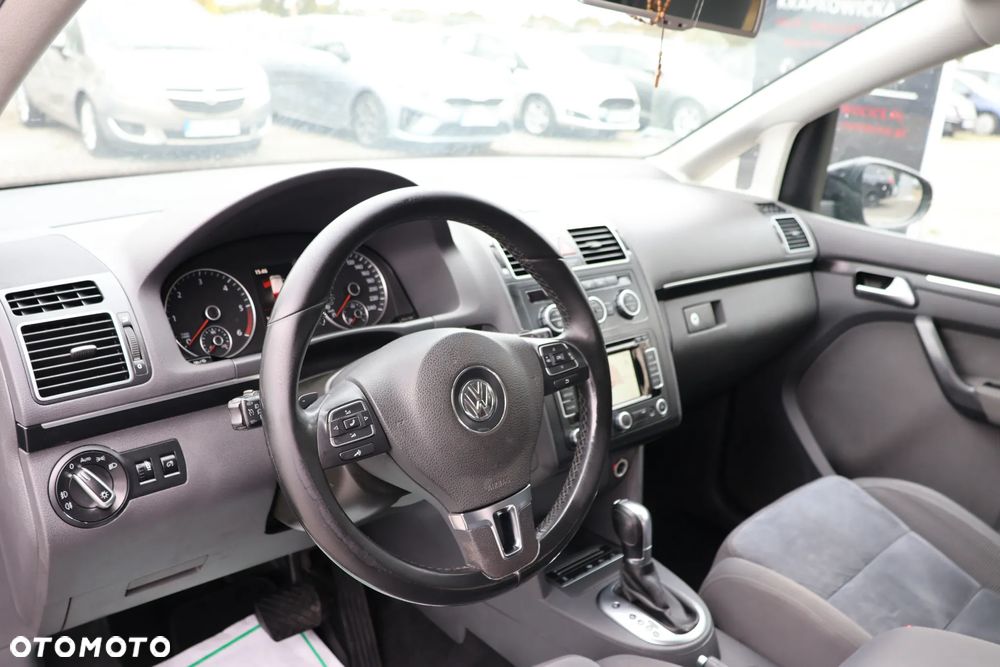 Volkswagen Touran 2.0 TDI DPF Comfortline DSG - 8