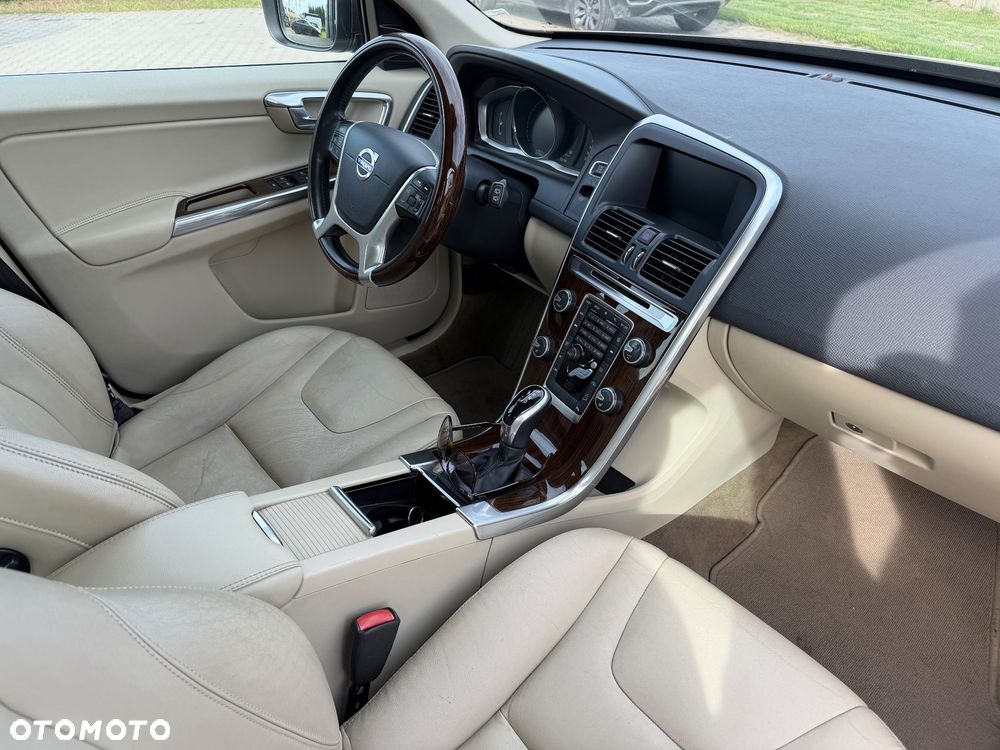 Volvo XC 60 D4 AWD Summum - 16