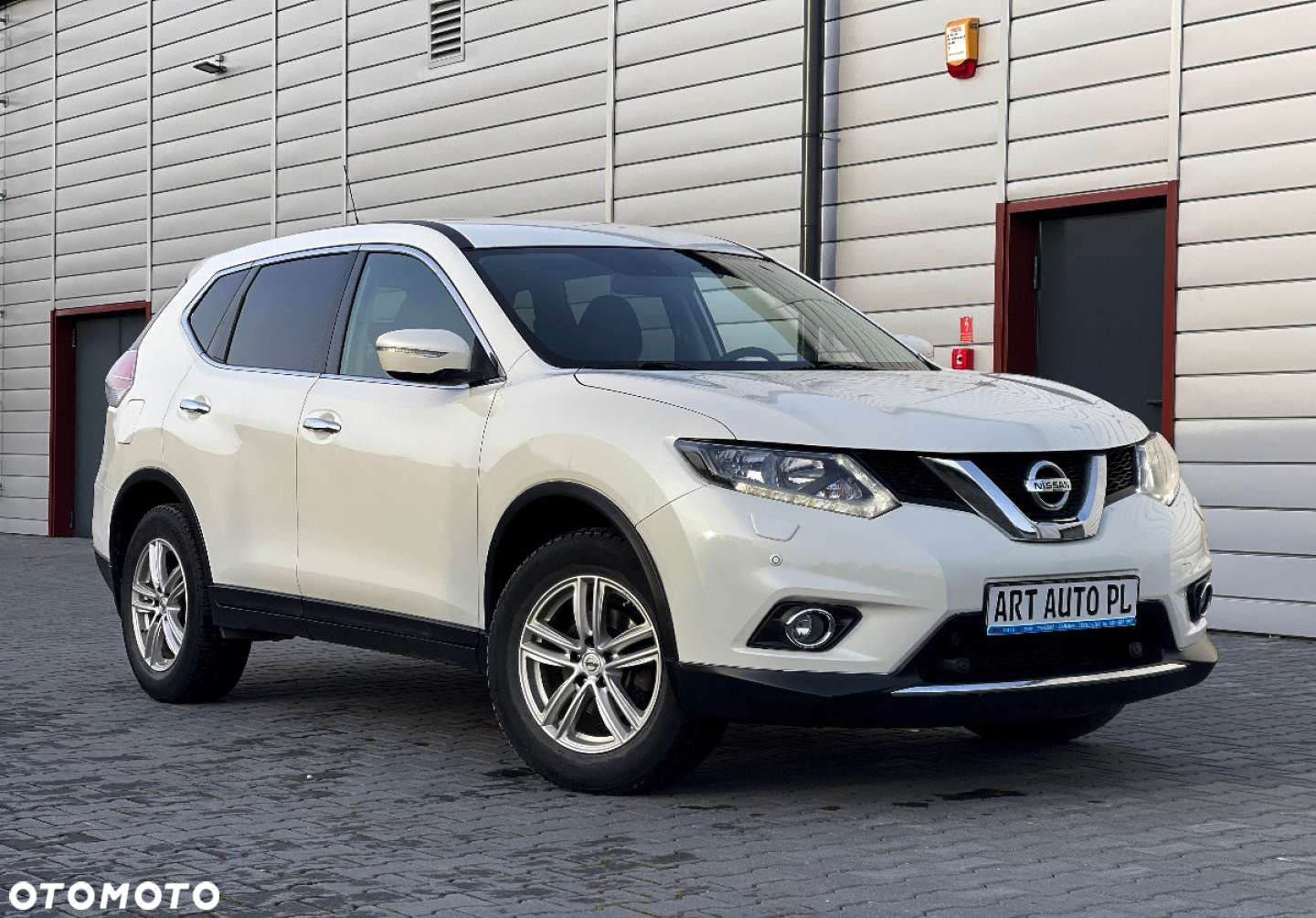 Nissan X-Trail - 4