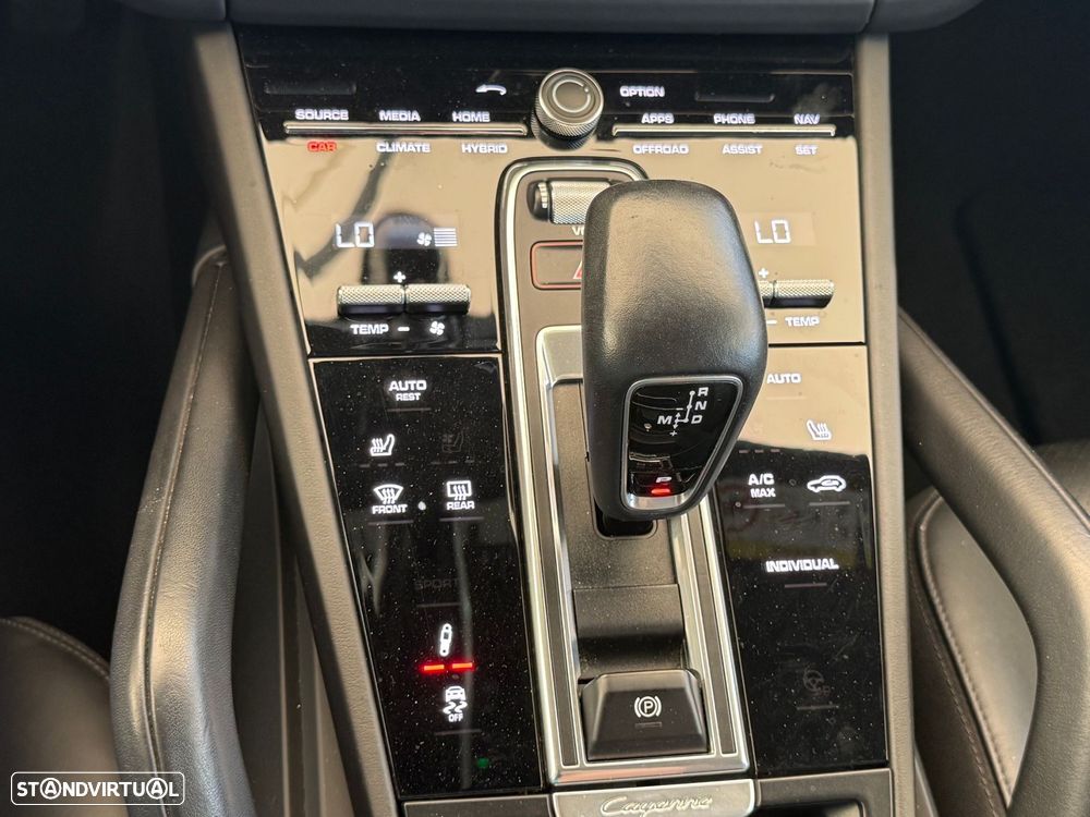 Porsche Cayenne E-Hybrid Tiptronic S Platinum Edition - 36