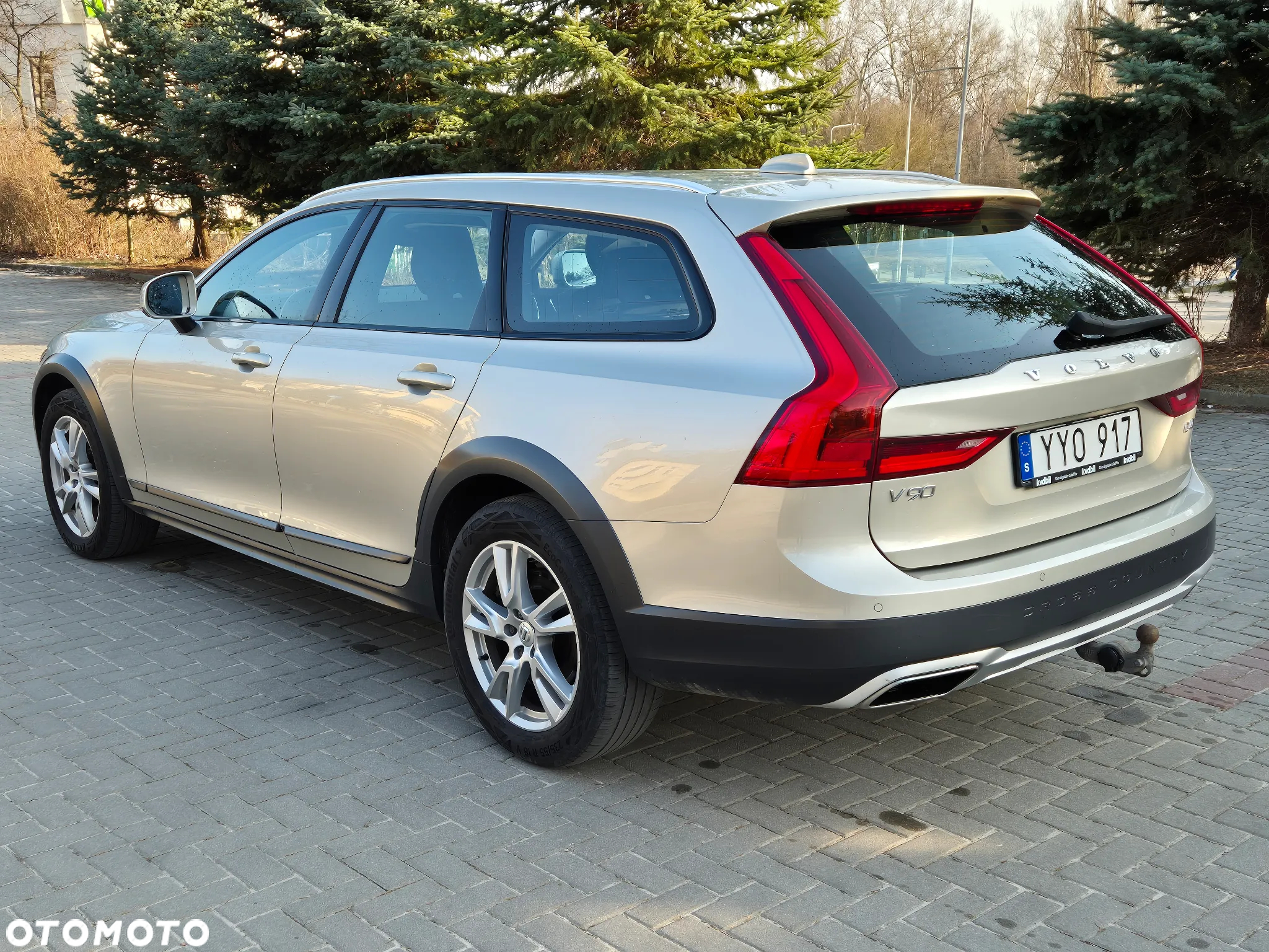 Volvo V90 Cross Country D4 AWD Geartronic - 5