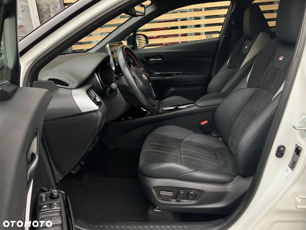 Toyota C-HR 1.8 Hybrid GPF GR Sport - 36