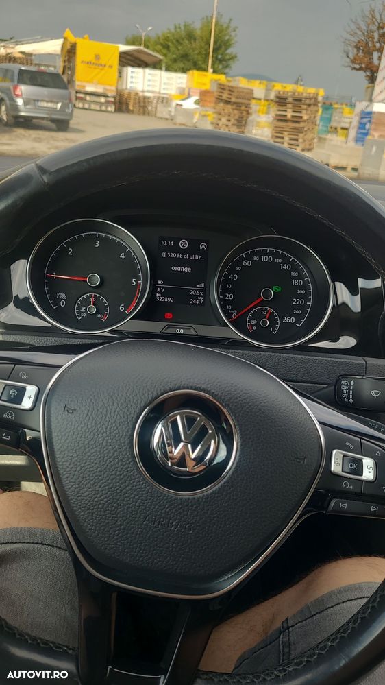 Volkswagen Golf 2.0 TDI DPF DSG Exclusive - 13