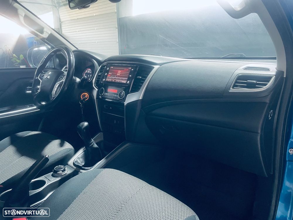 Mitsubishi L200 - 18