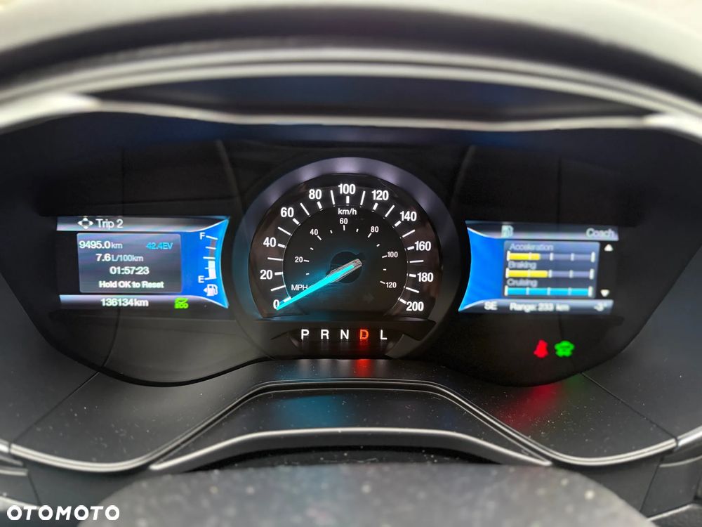 Ford Fusion - 16