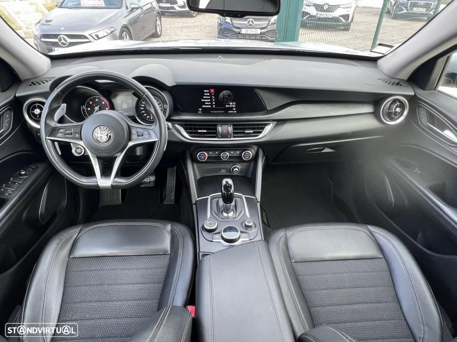 Alfa Romeo Stelvio 2.2 D Super AT8 - 23