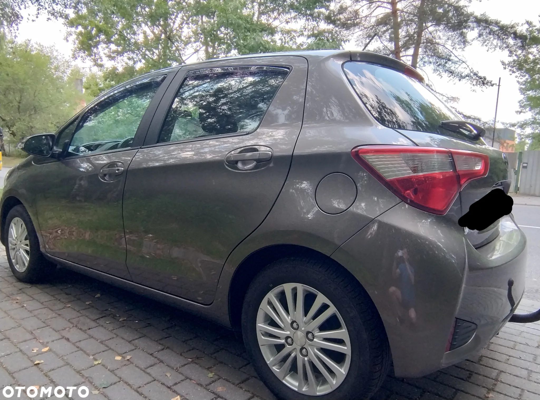 Toyota Yaris 1.5 Premium - 4