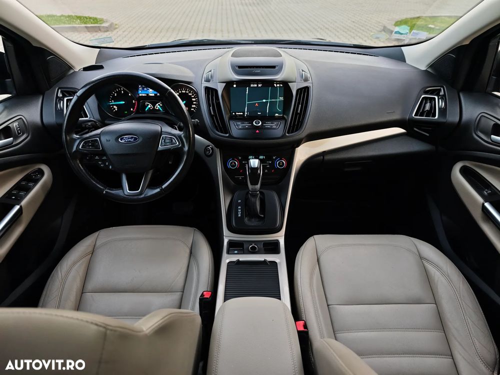 Ford Kuga 2.0 TDCi Powershift 4WD Titanium - 13