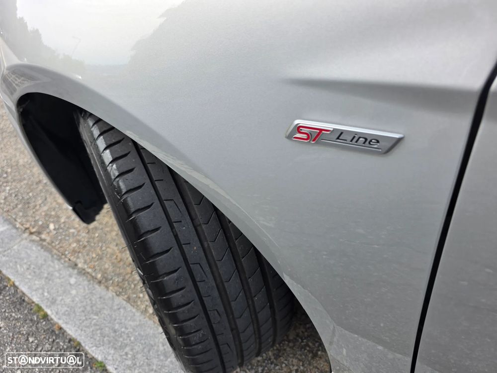 Ford Focus 1.0 EcoBoost MHEV ST-Line - 22