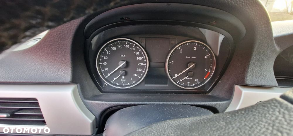 BMW Seria 3 320d - 9