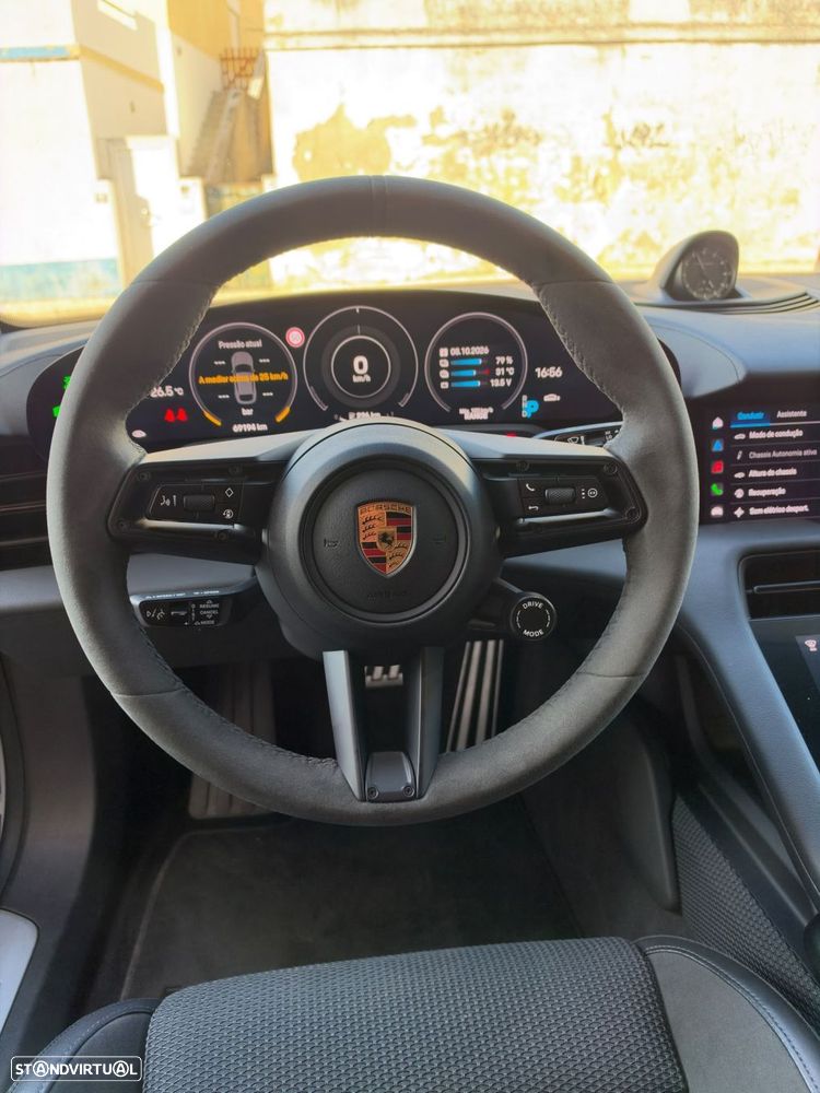 Porsche Taycan Sport Turismo Turbo - 11