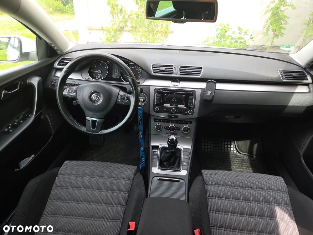 Volkswagen Passat Variant 2.0 TDI BlueMotion Technology Comfortline - 6