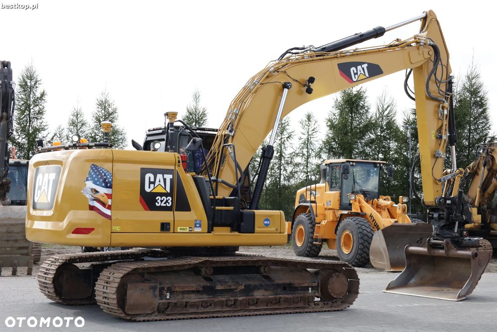 Caterpillar 323 - 10