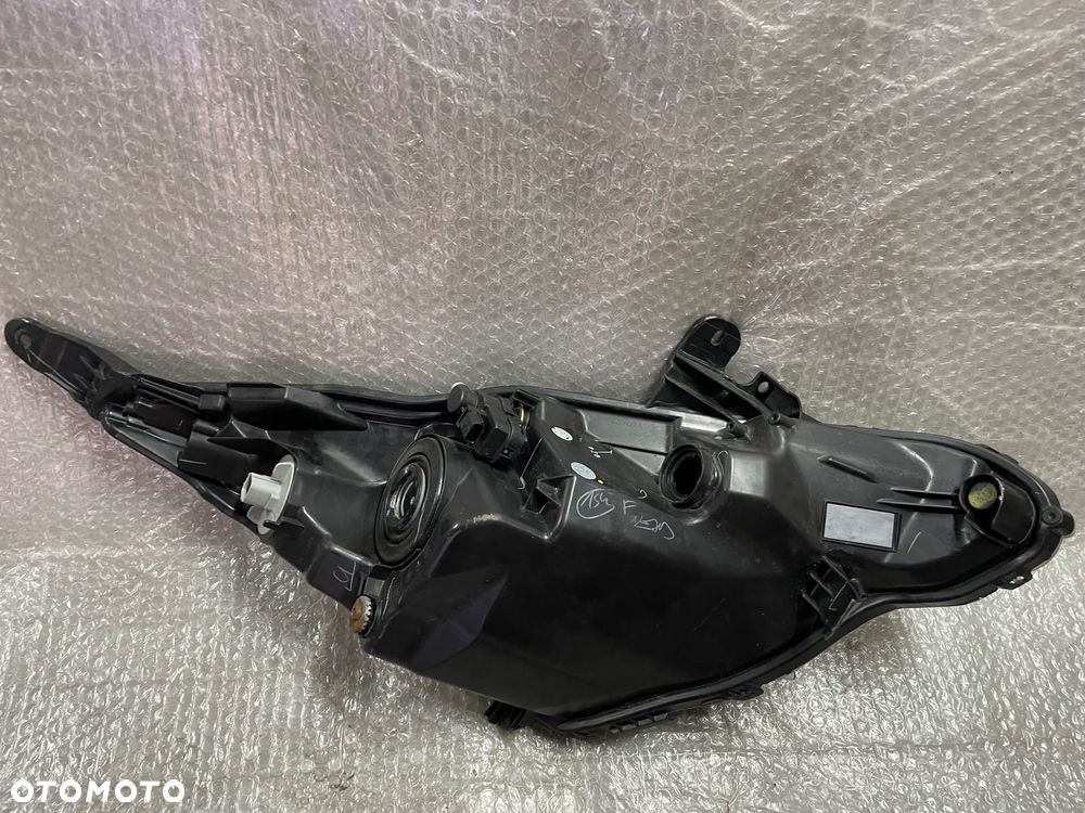 LAMPA PRZÓD PRAWA SOCZEWKA LED H7 LED TOYOTA AYGO II - 12