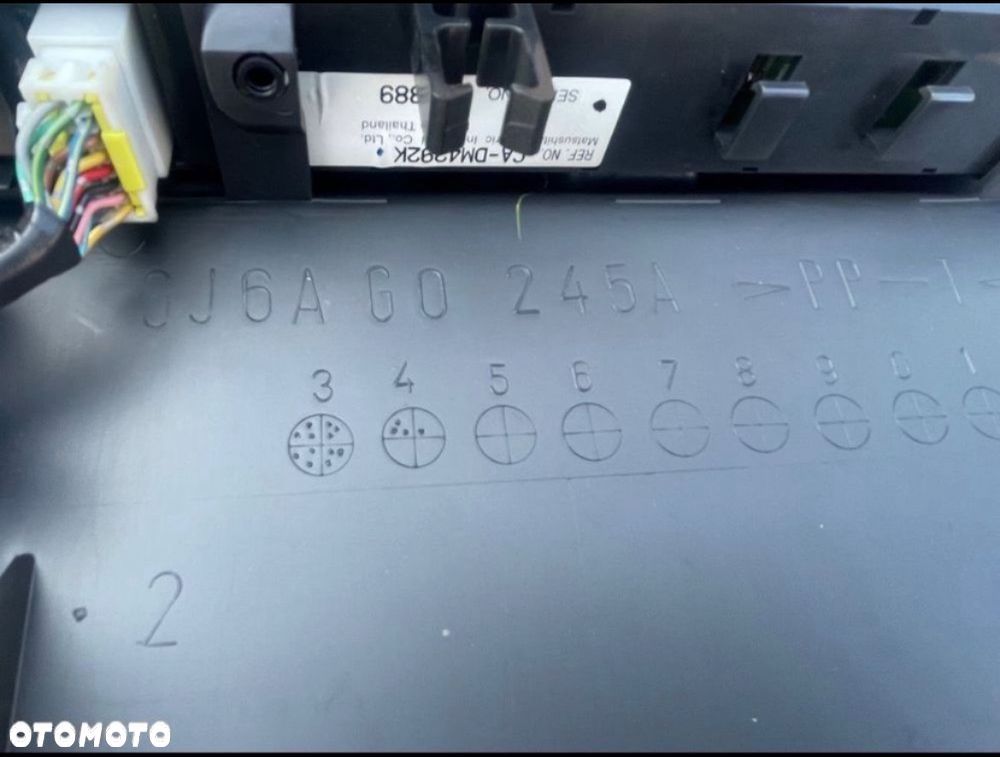 GJ6AG0245A schowek wyświetlacz konsoli mazda 6 gg gy - 4