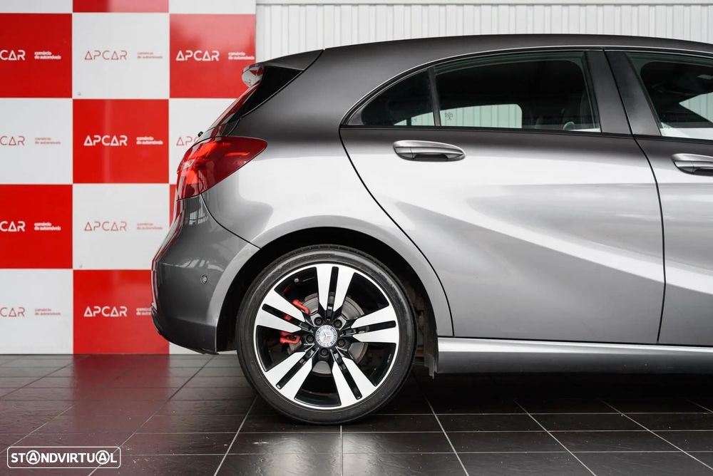 Mercedes-Benz A 200 d Style - 10