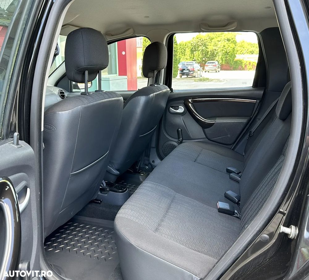 Dacia Duster 1.6 16V 4x4 Laureate - 25