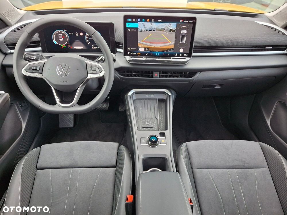 Volkswagen T-Roc - 22
