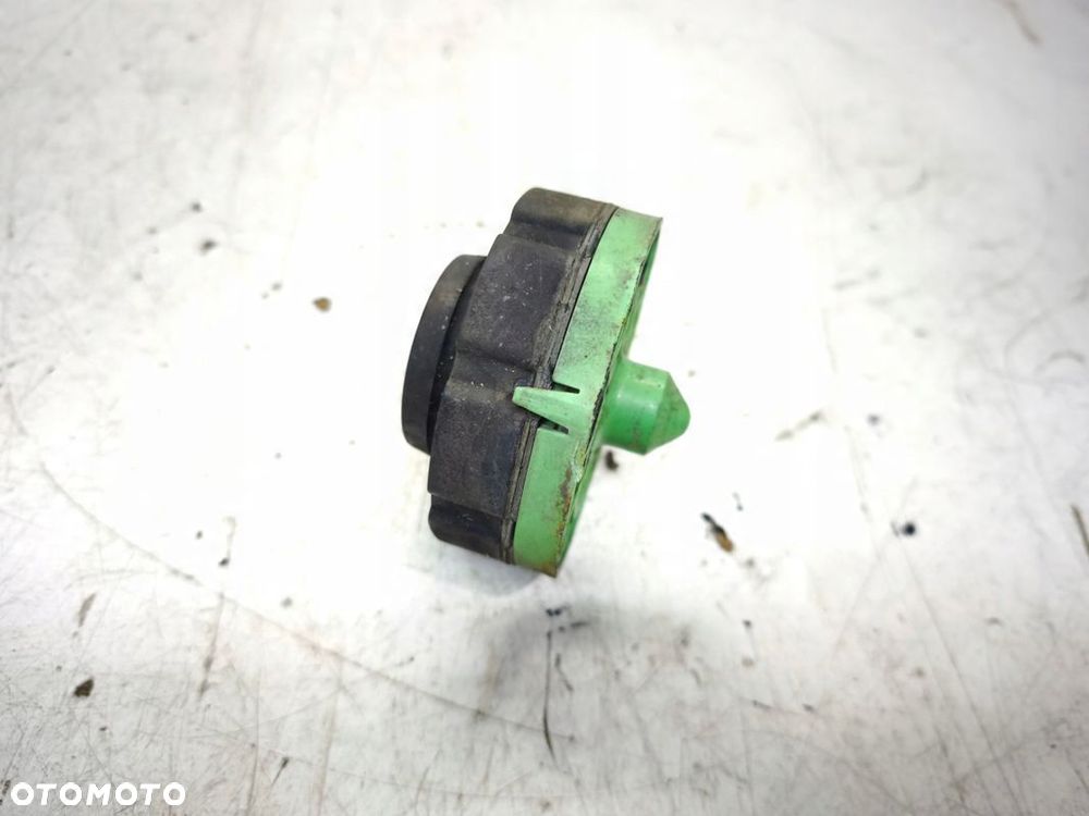 PODUSZKA POD SPRĘŻYNE TYŁ AUDI A4 B8 A5 8T A6 C7 8K0512141E - 2