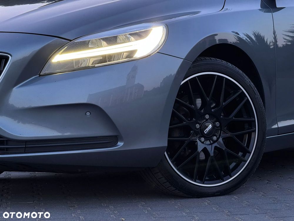Volvo V40 D2 Drive-E Summum - 18