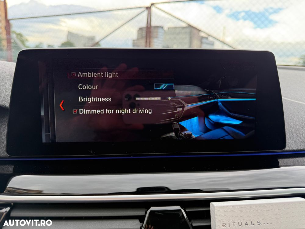 BMW Seria 5 520d Aut. Luxury Line - 19