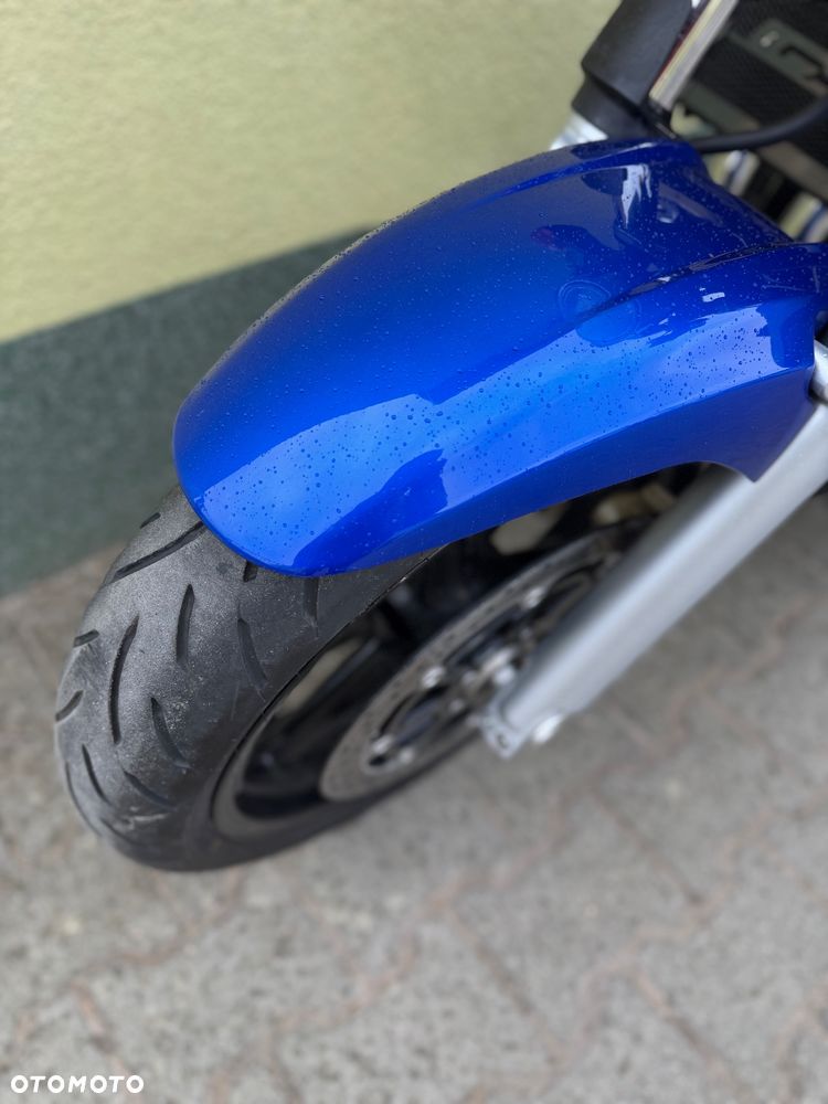 Suzuki GSX - 31