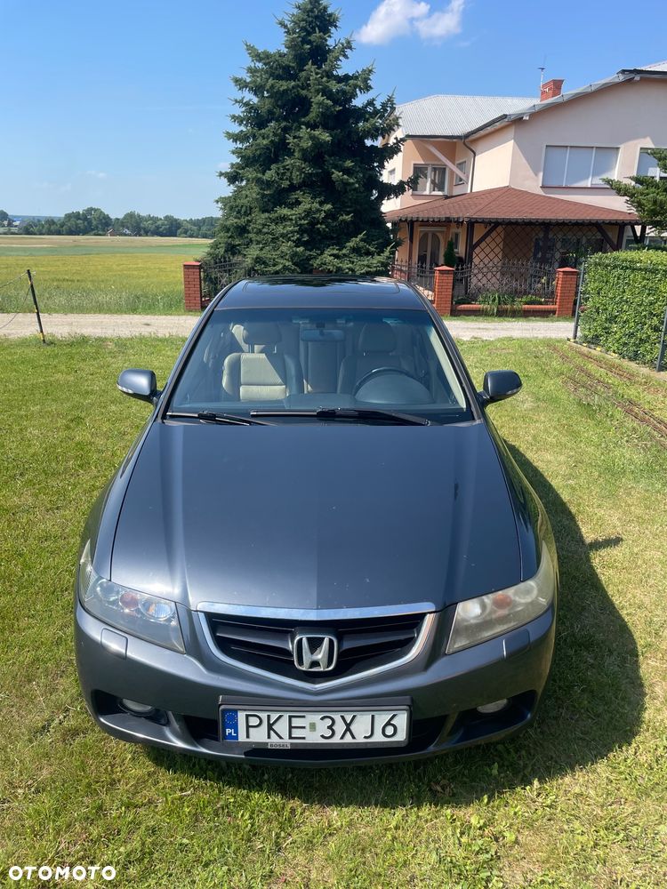 Honda Accord 2.0 Executive - 1