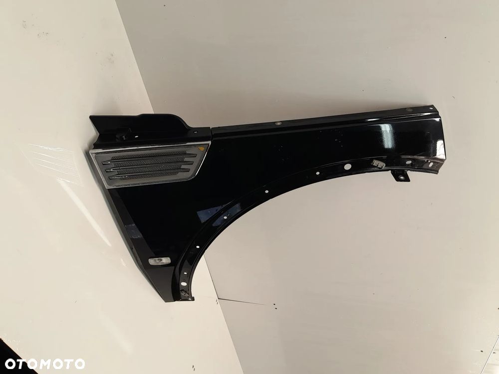 BŁOTNIK PRZÓD PRZEDNI PRAWY DODGE  NITRO CZARNY 06-12R - 2