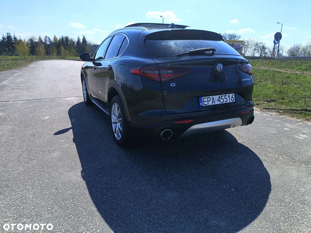 Alfa Romeo Stelvio 2.0 Turbo 16V AT8-Q4 Tributo Italiano - 8