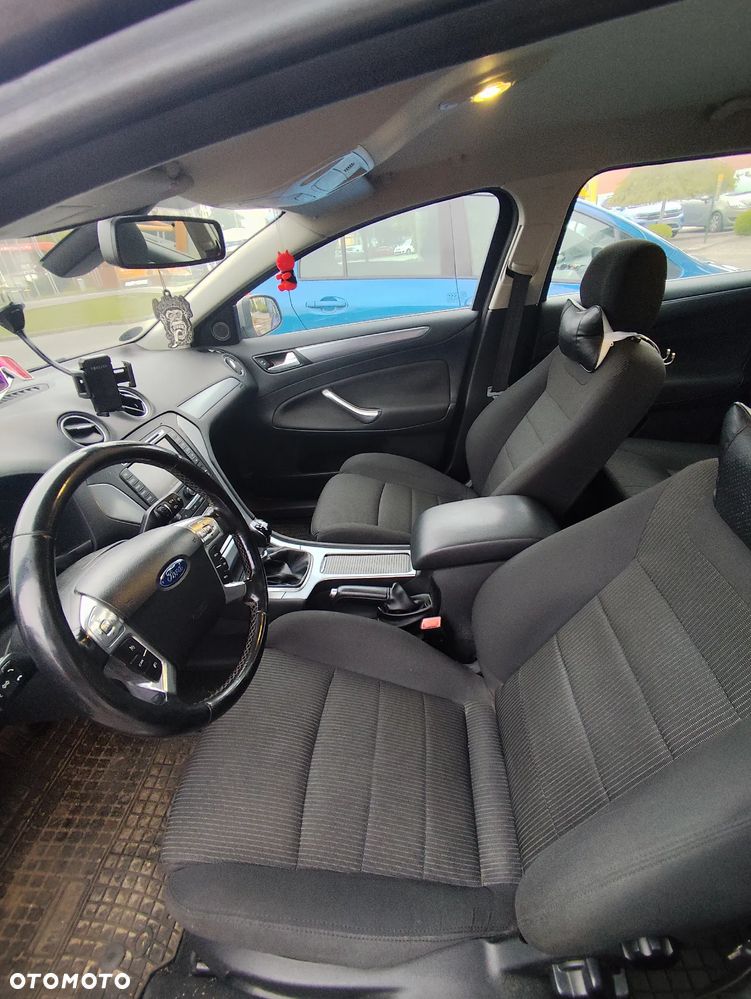 Ford Mondeo 2.0 TDCI Titanium - 13