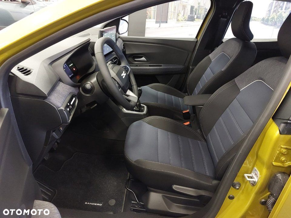 Dacia Sandero - 8