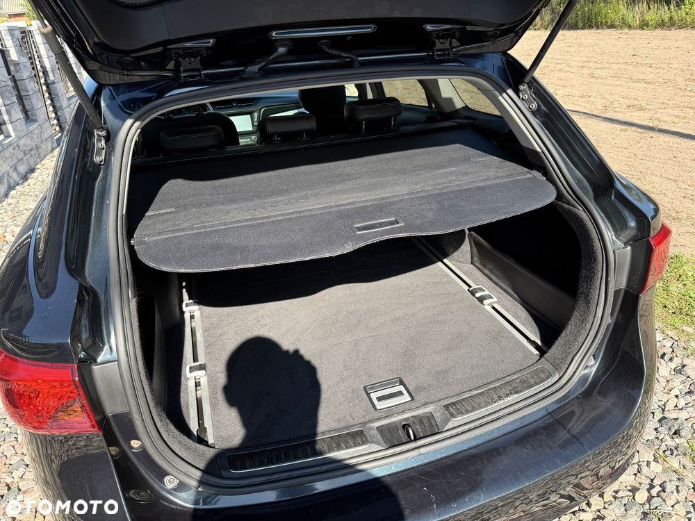 Toyota Avensis Combi 1.8 Multidrive S Edition - 37