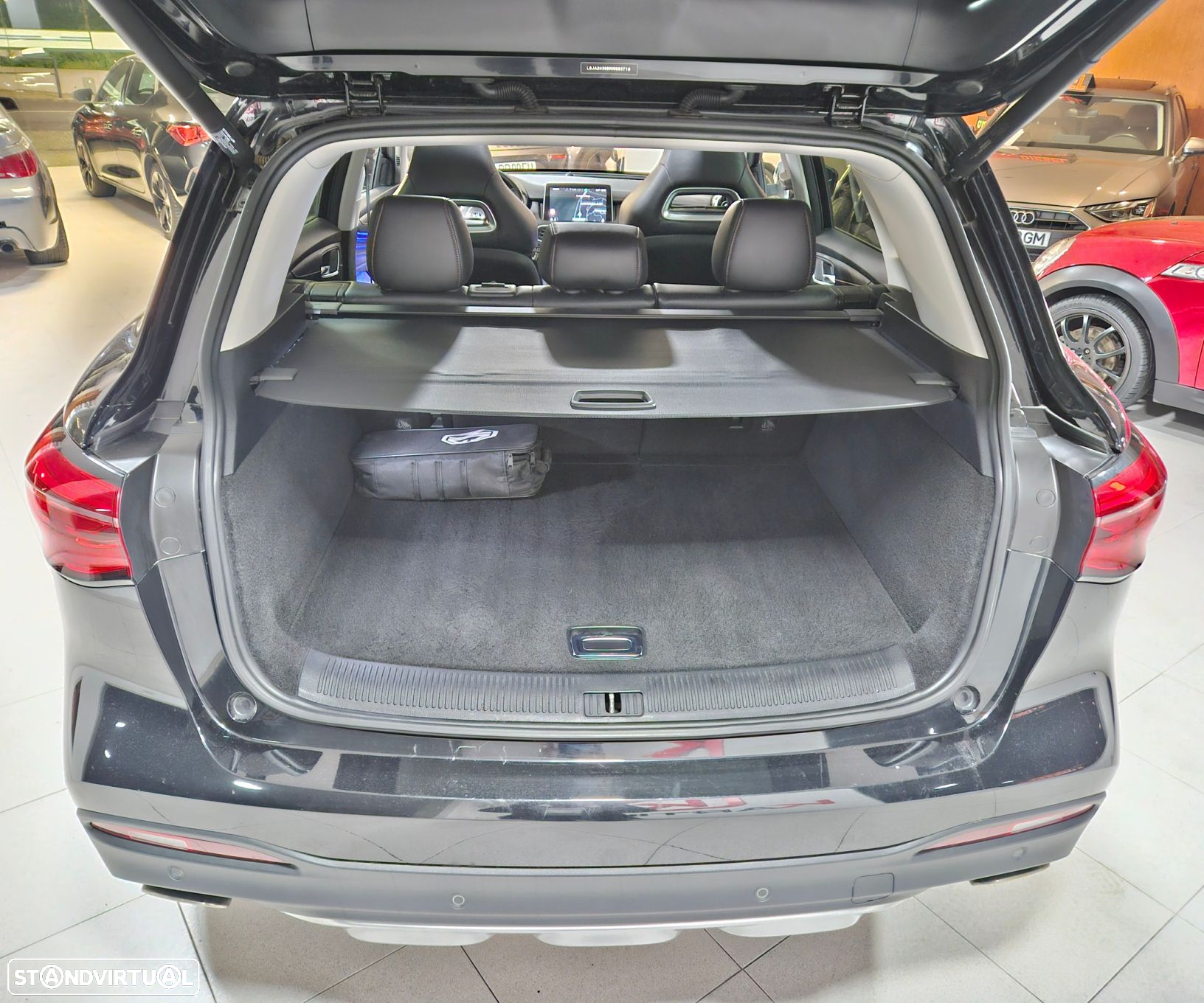 MG EHS 1.5 T-GDI Plug-in Hybrid Luxury - 44