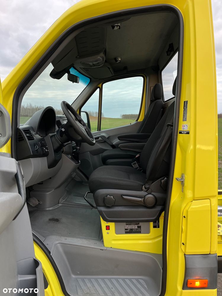 Mercedes-Benz Sprinter - 4