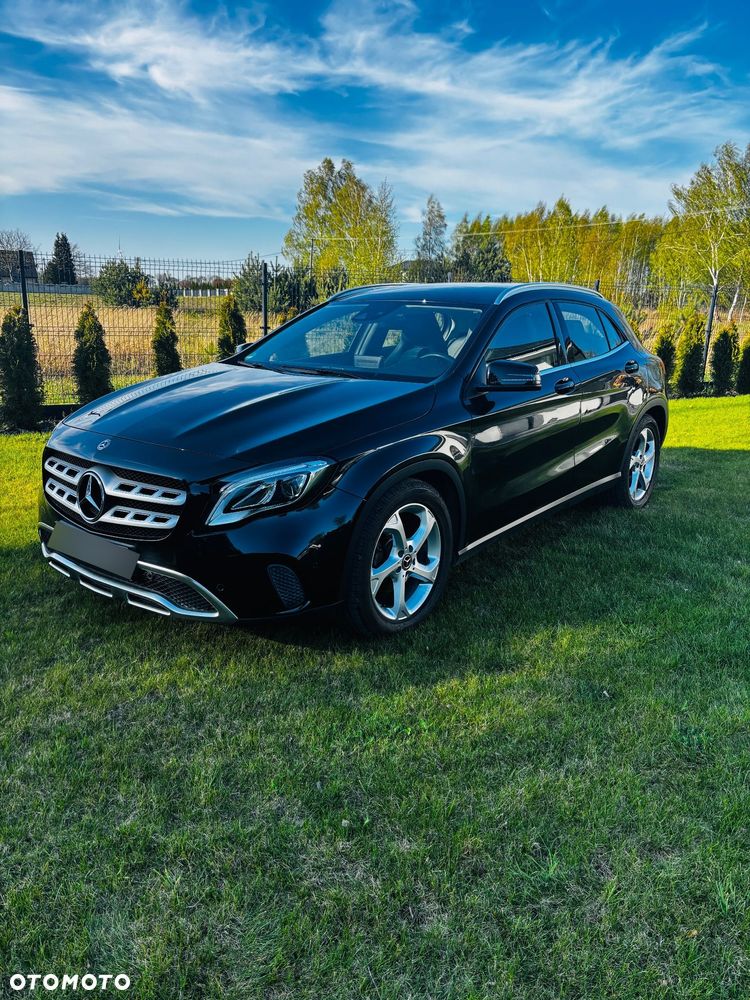 Mercedes-Benz GLA 180 7G-DCT UrbanStyle Edition - 8