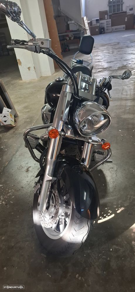 Suzuki Intruder VLR 1800 - 6