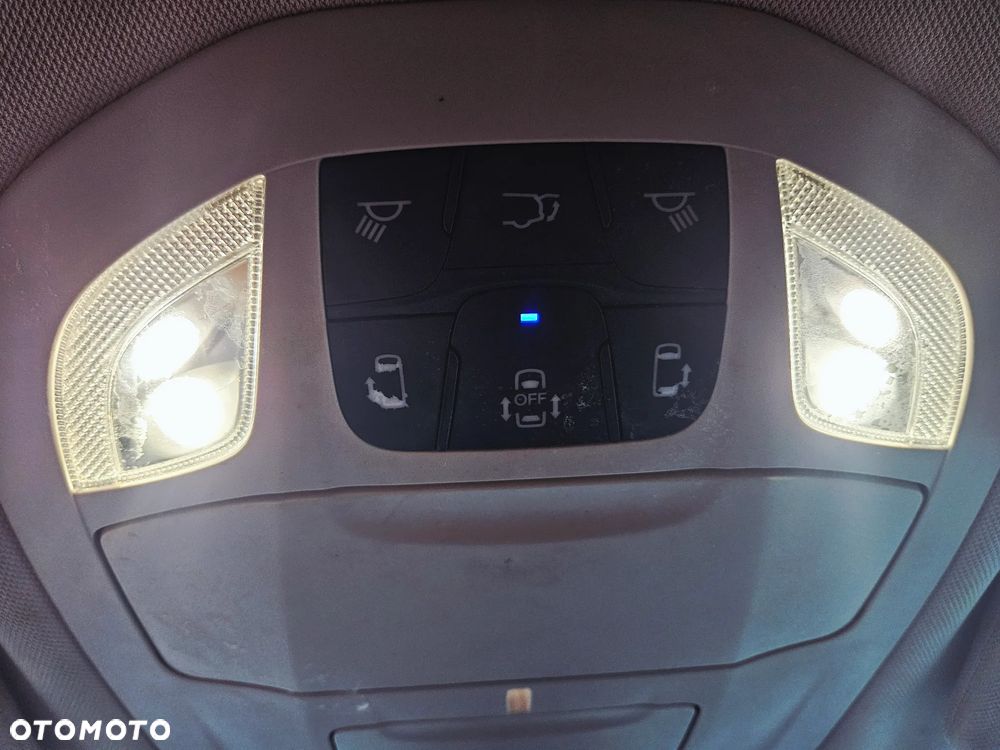 Chrysler Pacifica - 13