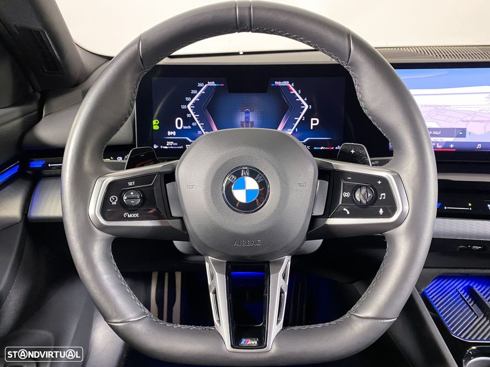 BMW 520 d Pack Desportivo M - 9